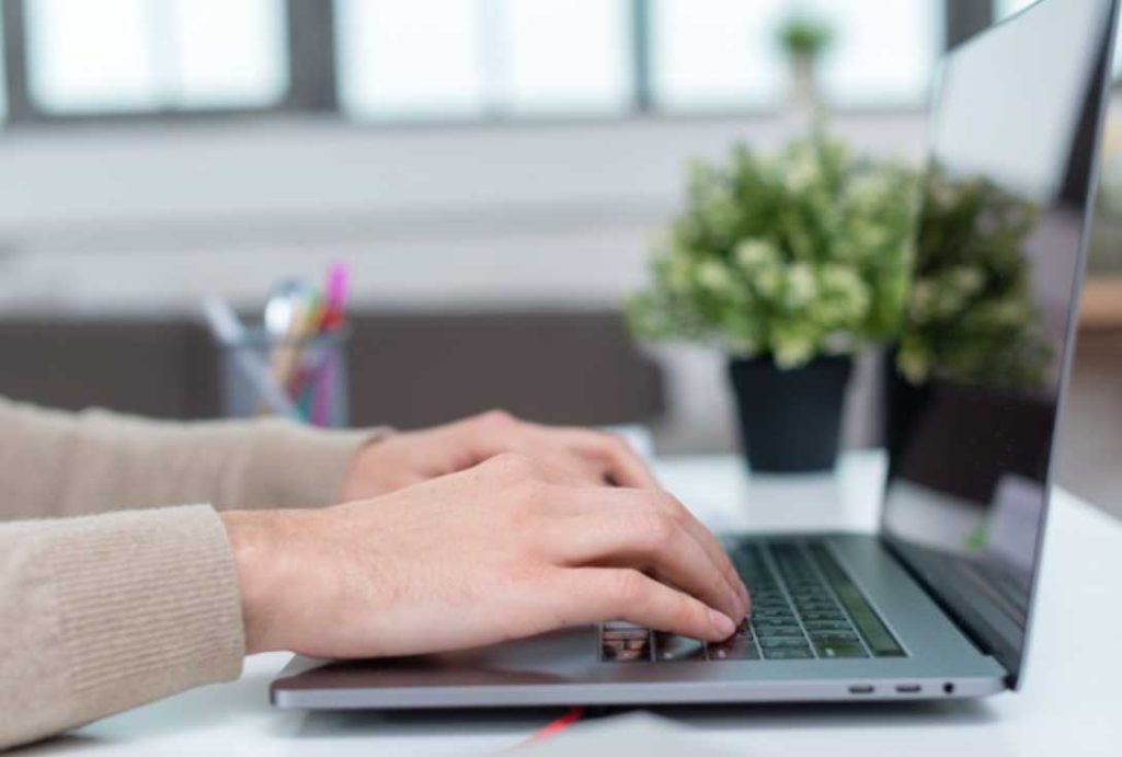 English typing course in Sahiwal